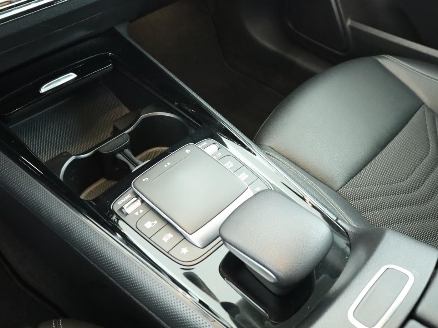 Mercedes-Benz B 180 d Bild 15