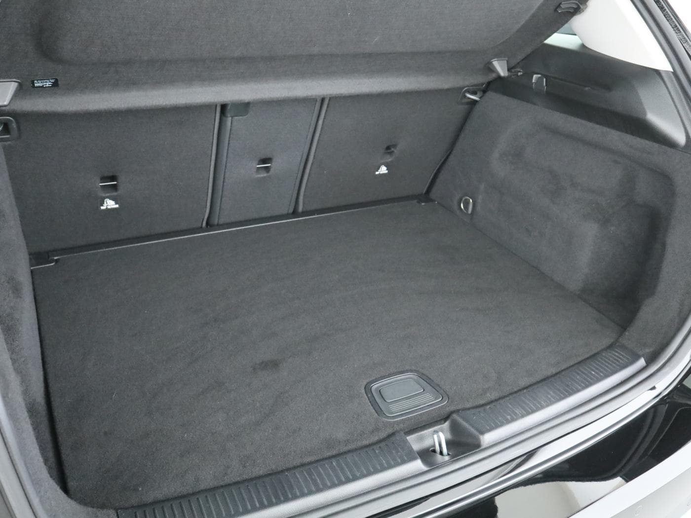 Mercedes-Benz B 180 d Bild 22