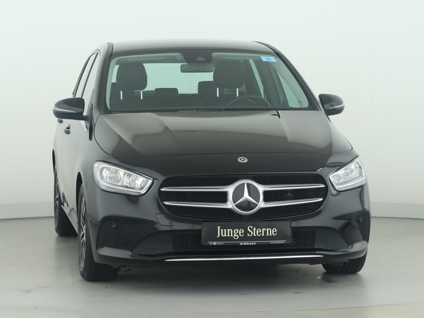 Mercedes-Benz B 180 d Bild 3