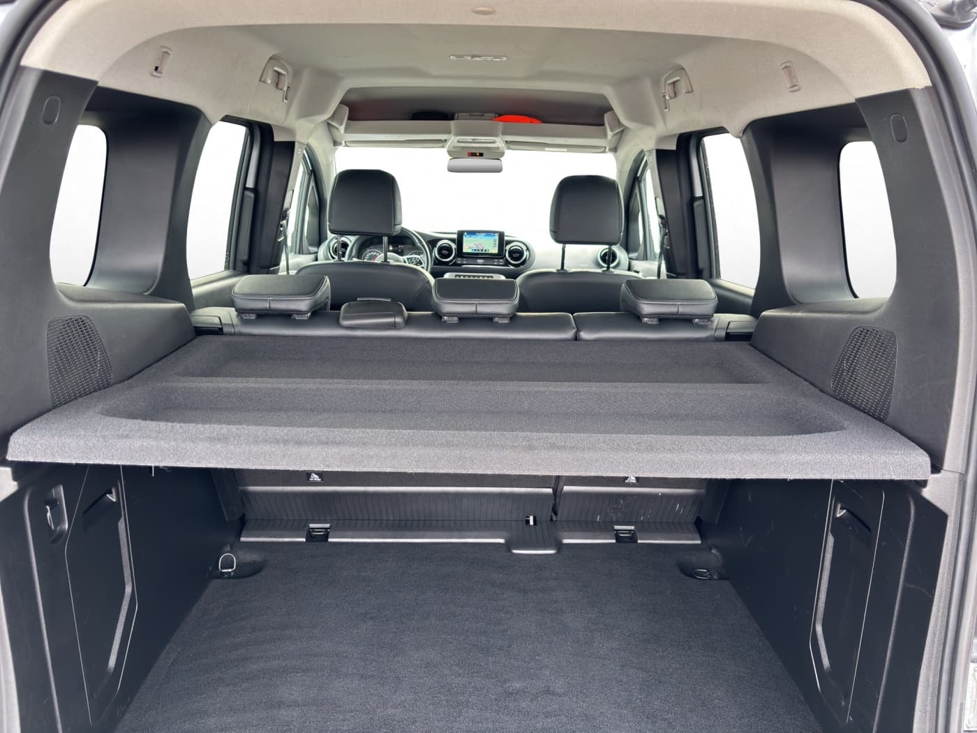 Mercedes-Benz T 180 d PROGRESSIVE Standard Bild 19