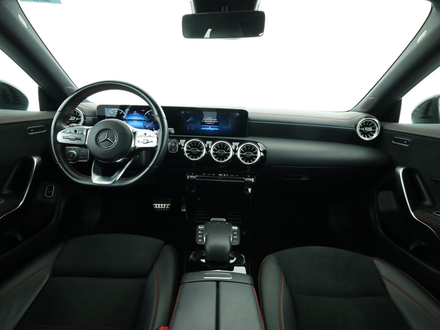 Mercedes-Benz CLA 200 Bild 19