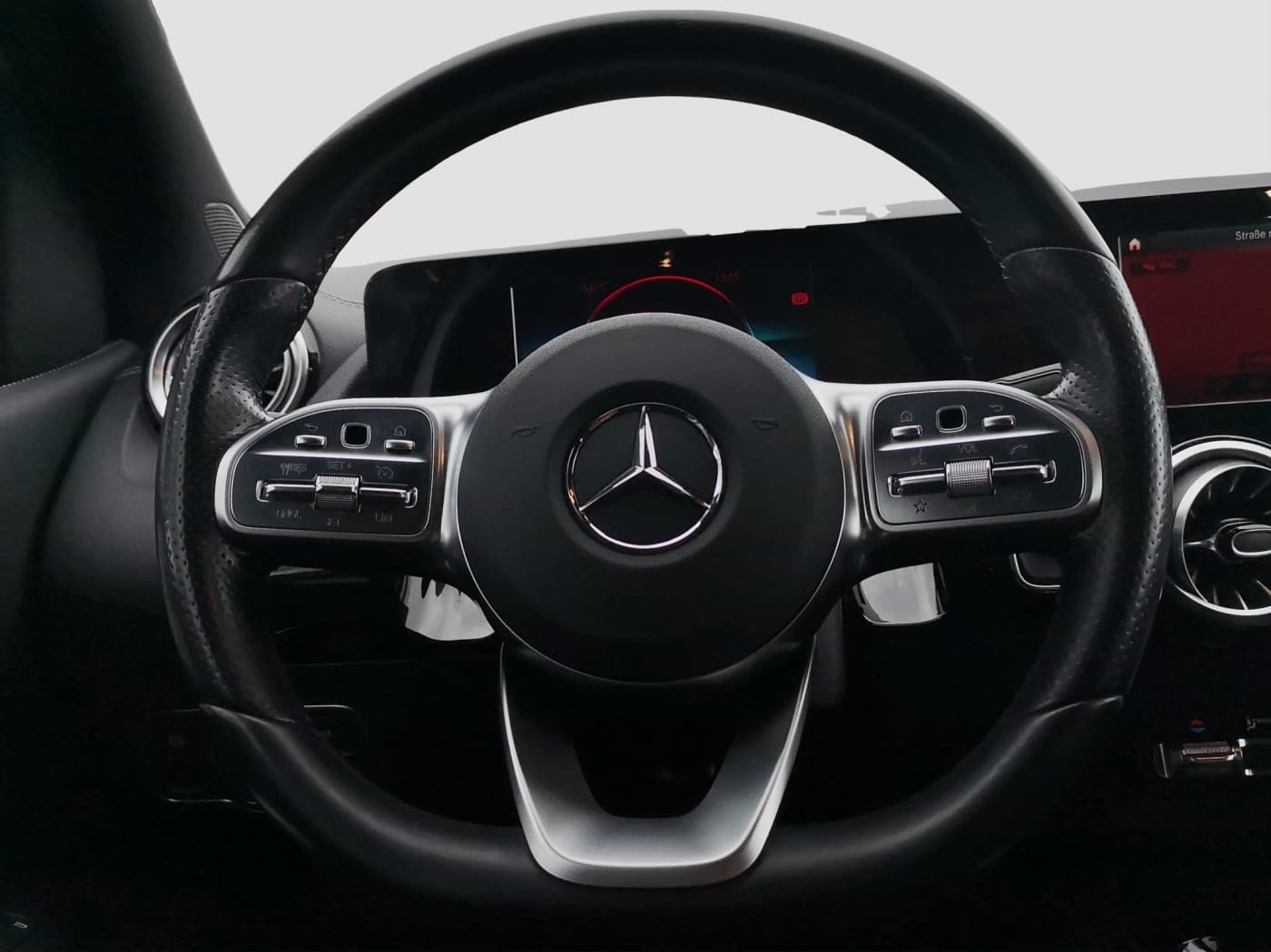 Mercedes-Benz B 250 e Bild 10