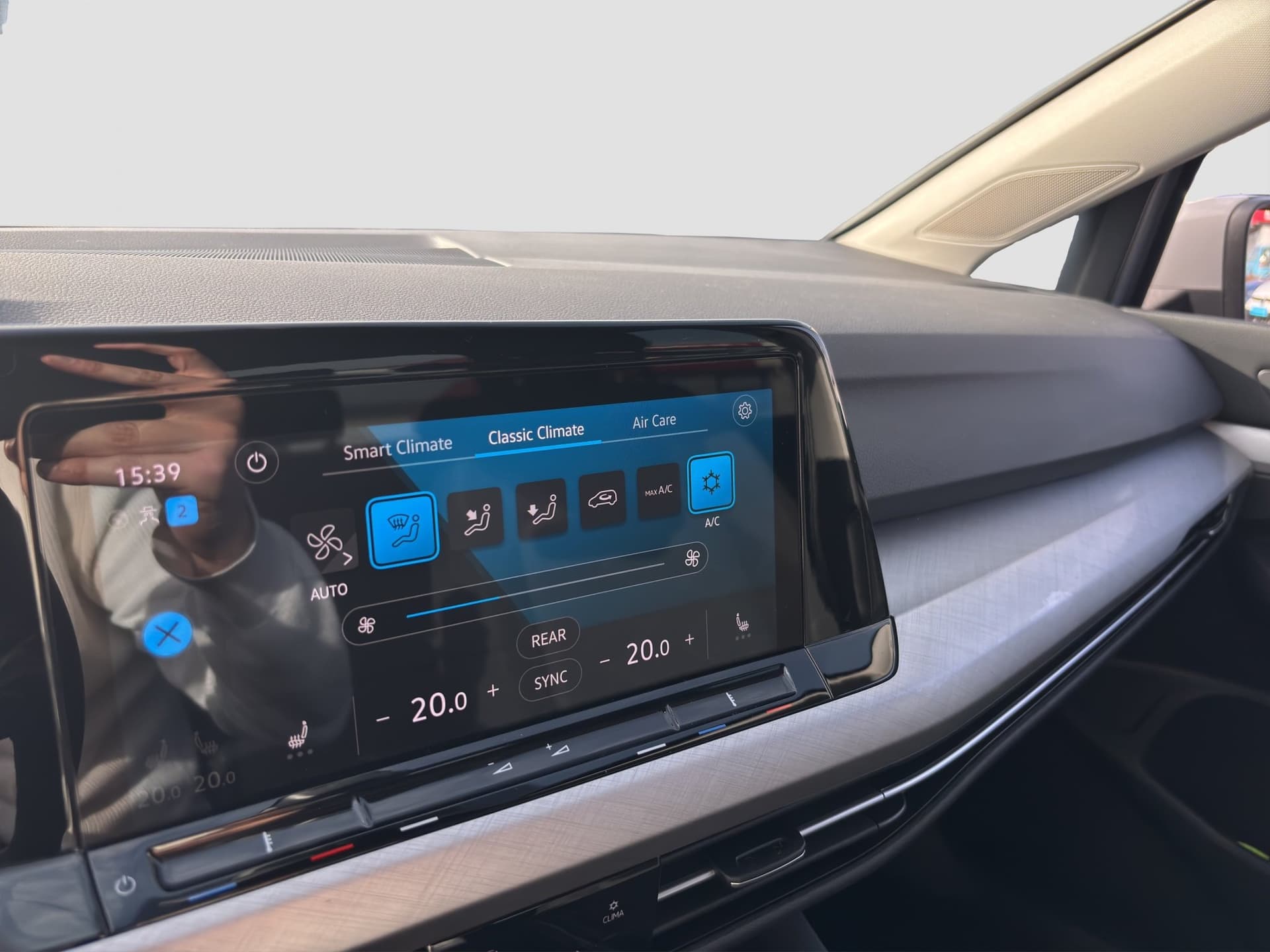 Volkswagen Golf Life 1.0 TSI DSG 110 PS ACC NAVI Kamera Bild 12