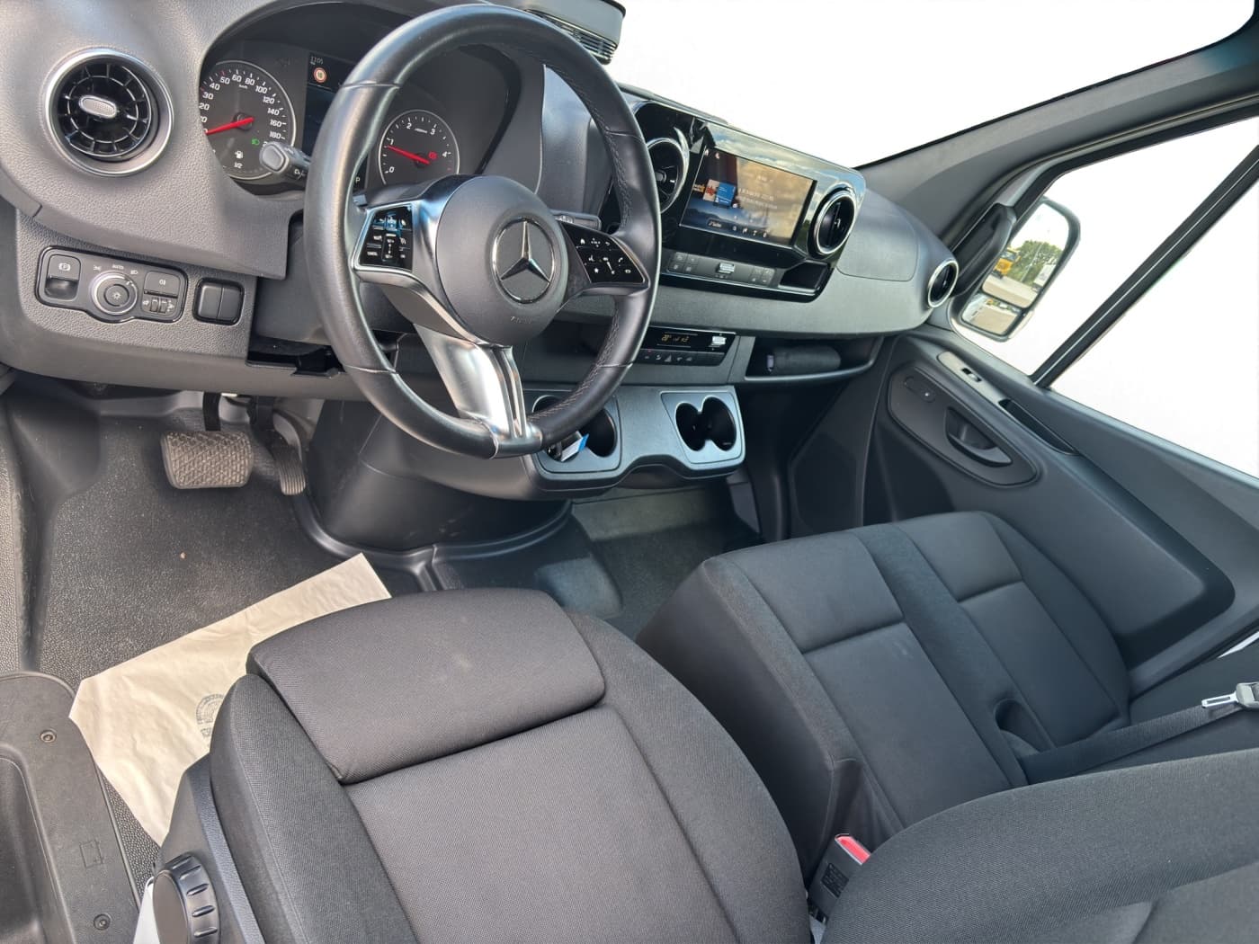 Mercedes-Benz Sprinter 317 CDI Kasten PRO Bild 9
