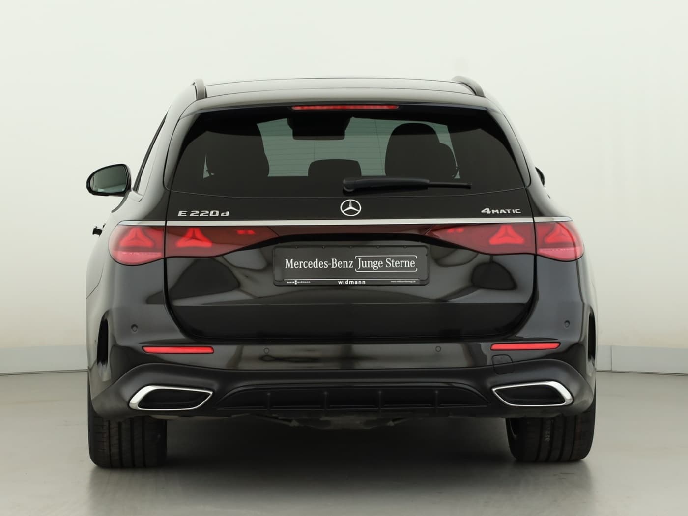 Mercedes-Benz E 220 d 4M T Bild 4