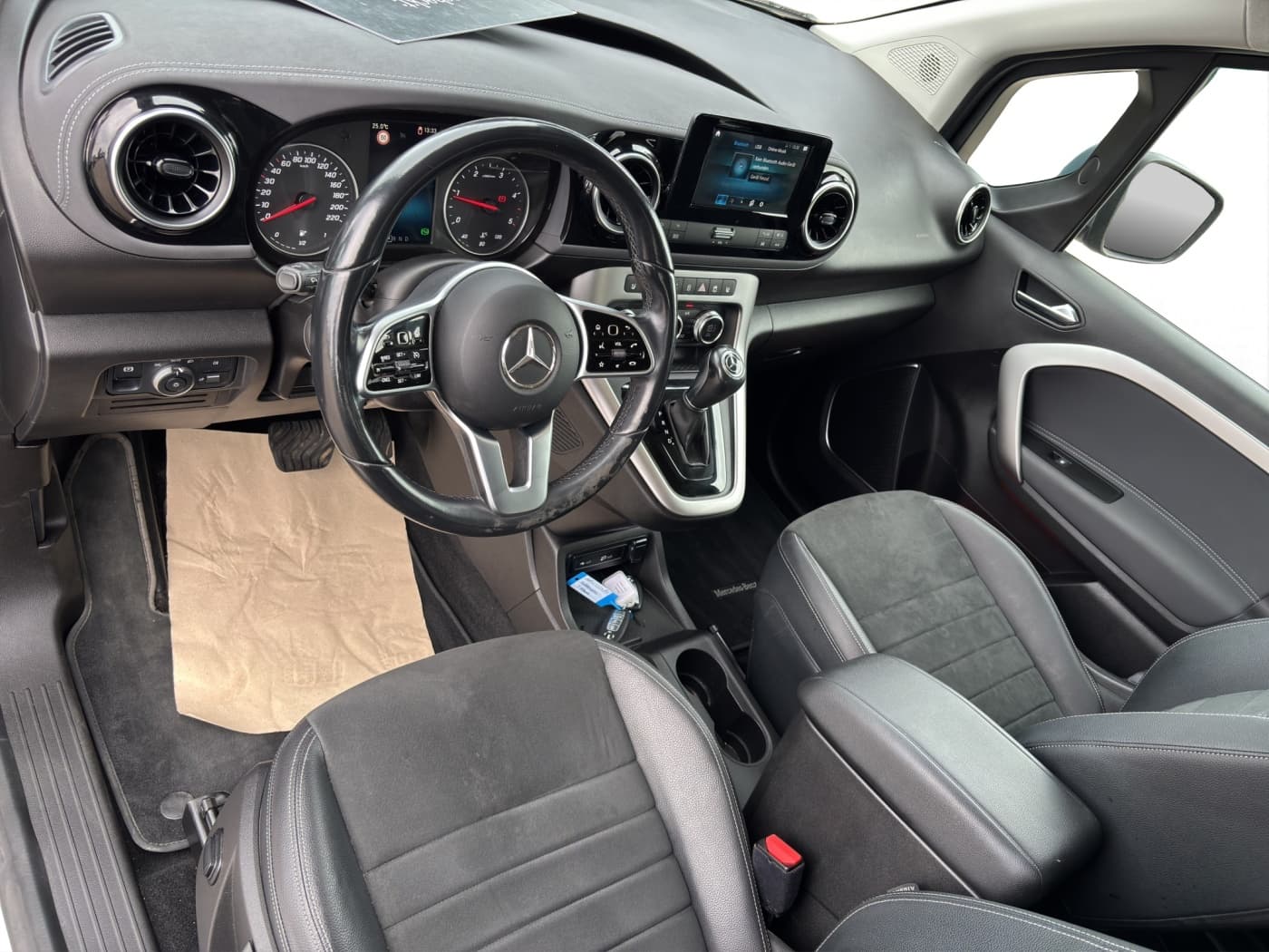 Mercedes-Benz T-Klasse T 180 d Bild 9