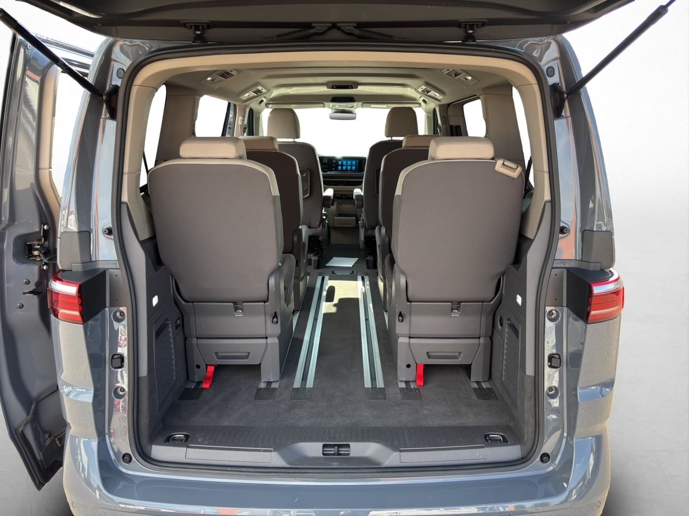 Volkswagen Multivan 2.0 TDI (EURO 6d) Bild 17