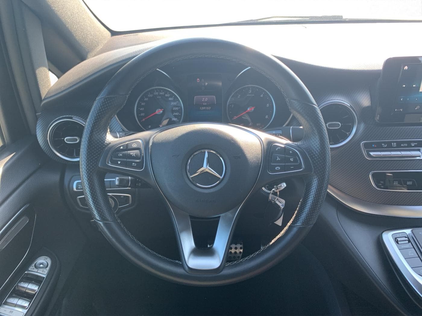 Mercedes-Benz V 250 d 4MATIC AMG-Line Kompakt Bild 10