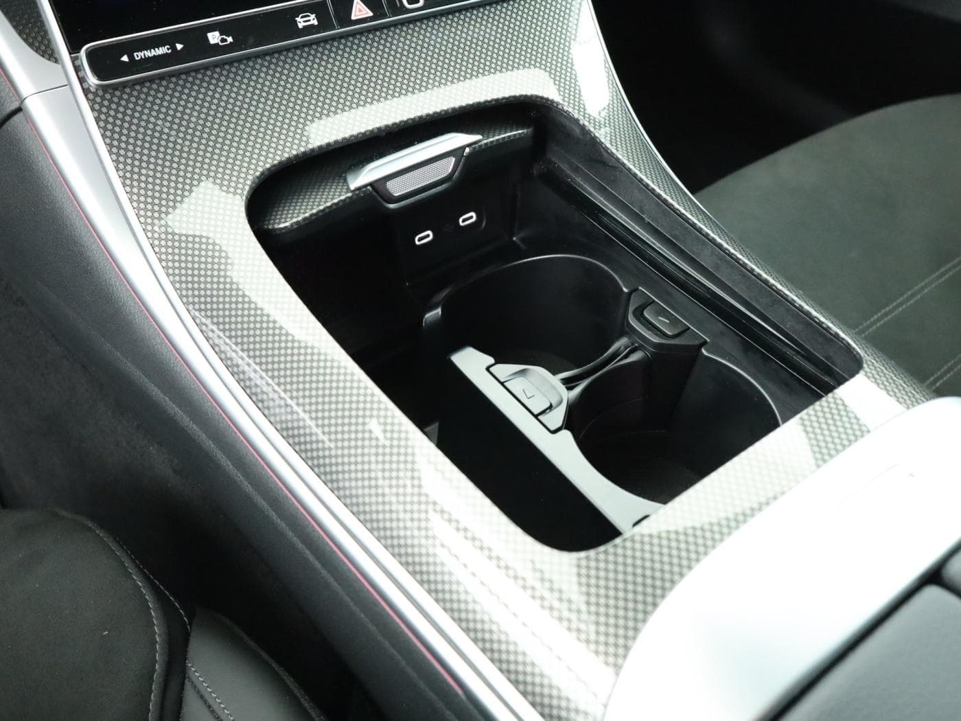 Mercedes-Benz C 300 d T Bild 15