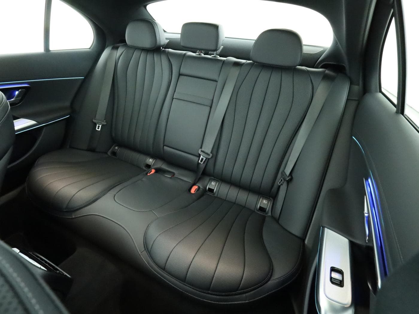 Mercedes-Benz E 400 e 4MATIC Bild 18