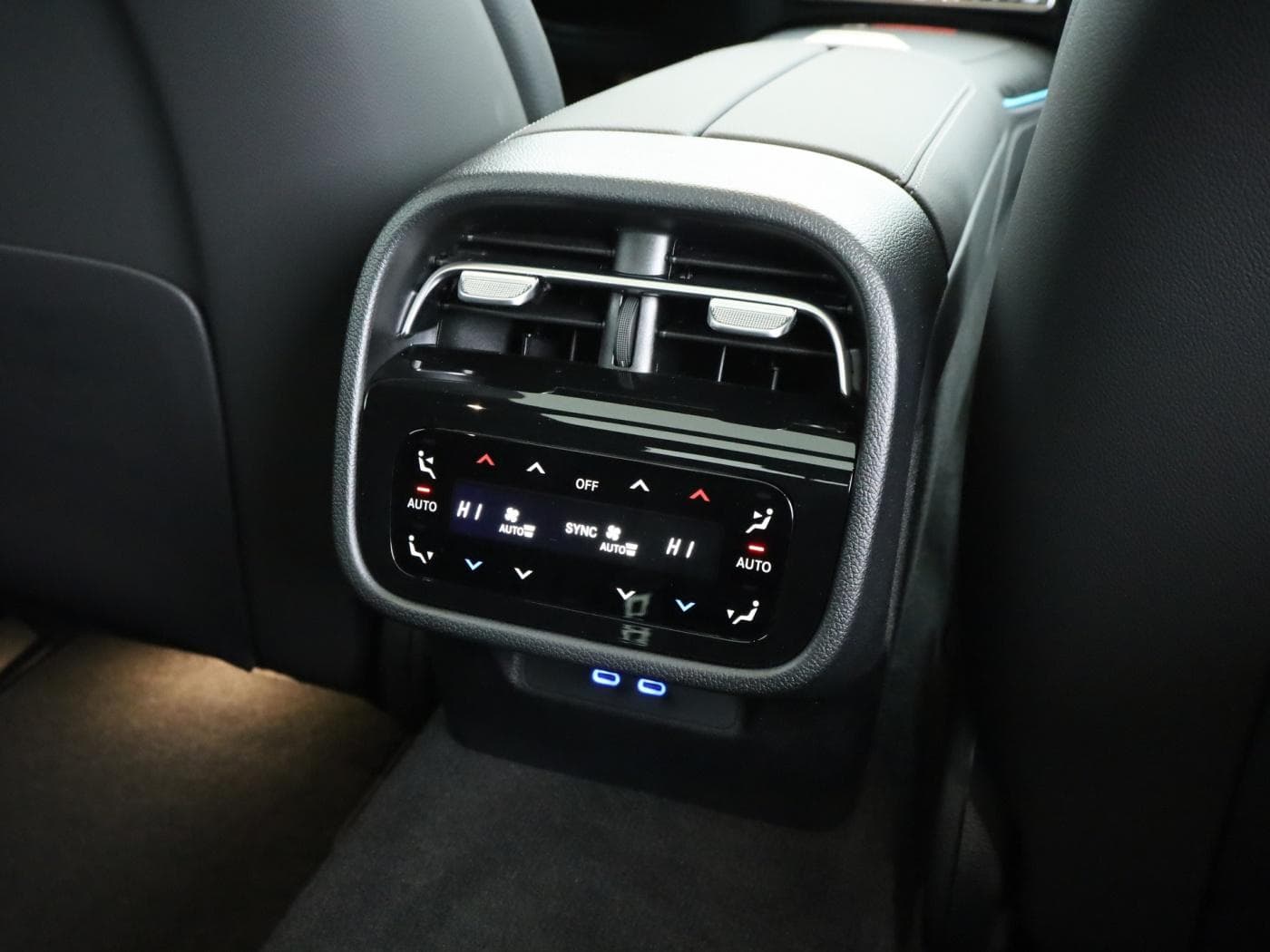 Mercedes-Benz E 400 e 4MATIC Bild 24