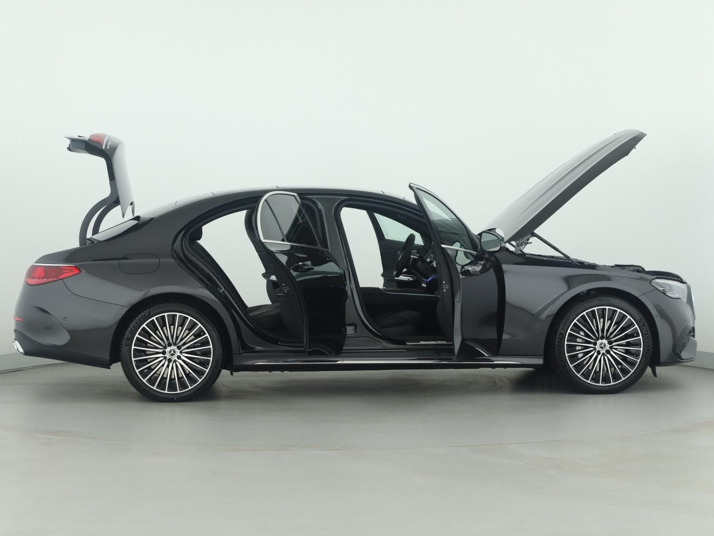 Mercedes-Benz E 400 e 4MATIC Bild 8