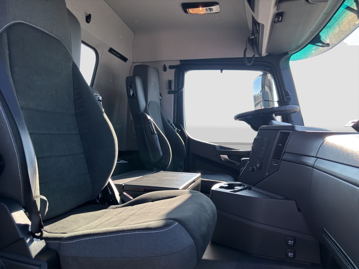 Mercedes-Benz Arocs 5 2653 K MEILLER Trigenius Aufbau Bild 15