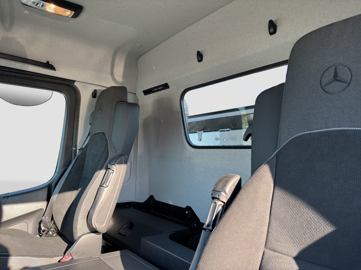 Mercedes-Benz Arocs 5 2653 K MEILLER Trigenius Aufbau Bild 16