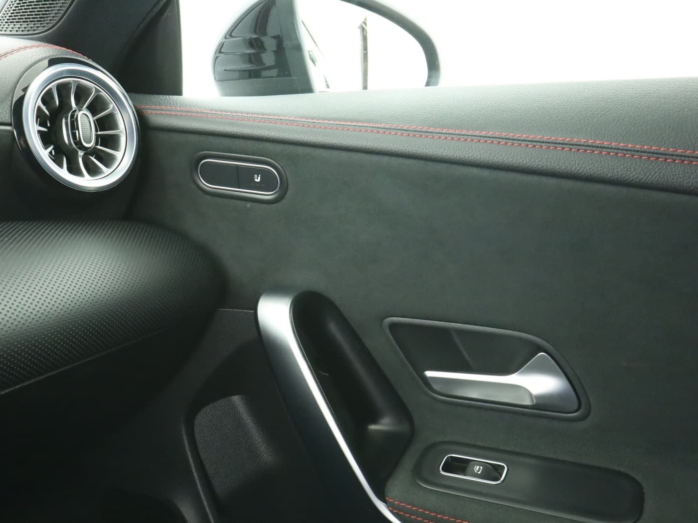 Mercedes-Benz CLA 35 AMG 4M SB Bild 16