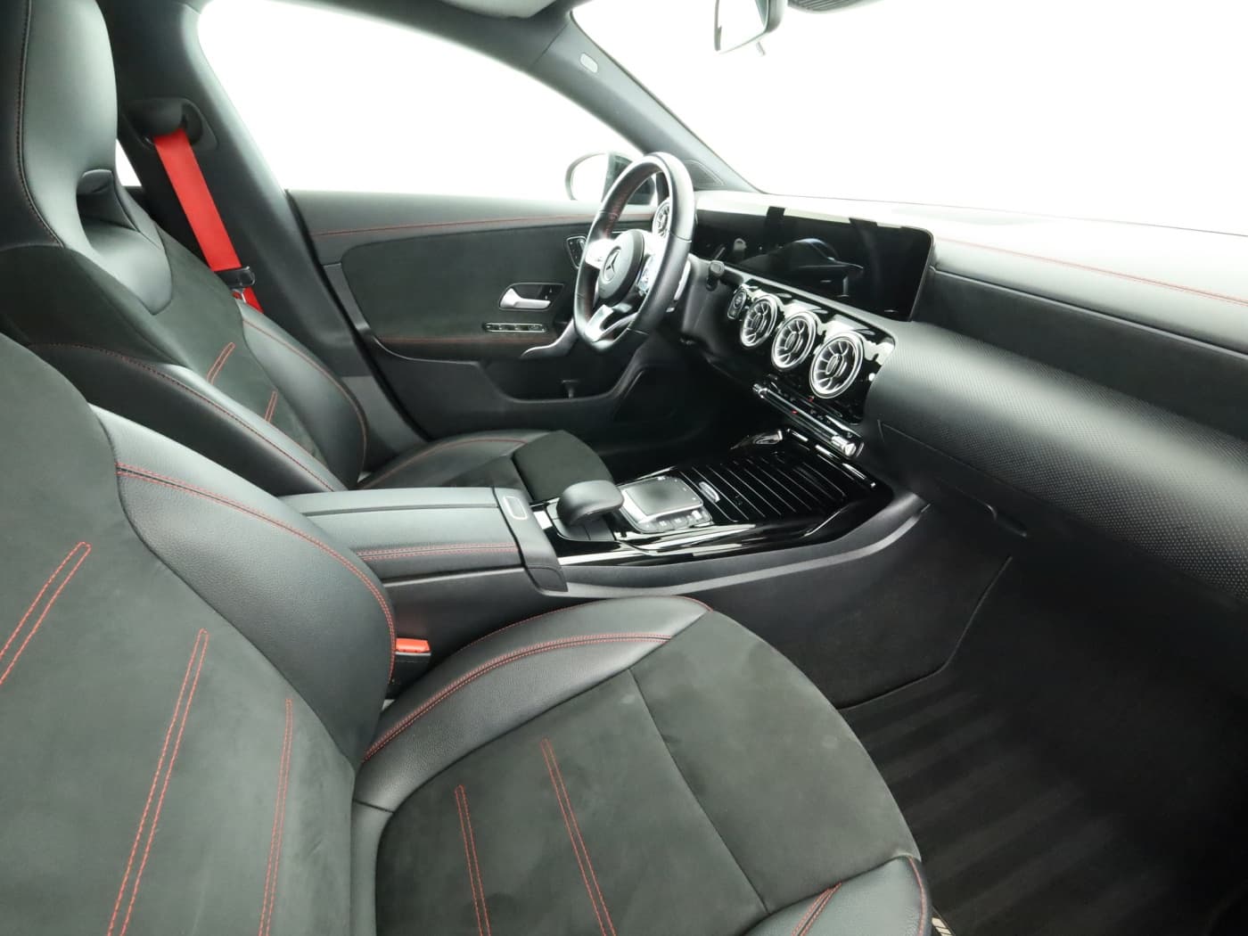 Mercedes-Benz CLA 35 AMG 4M SB Bild 17