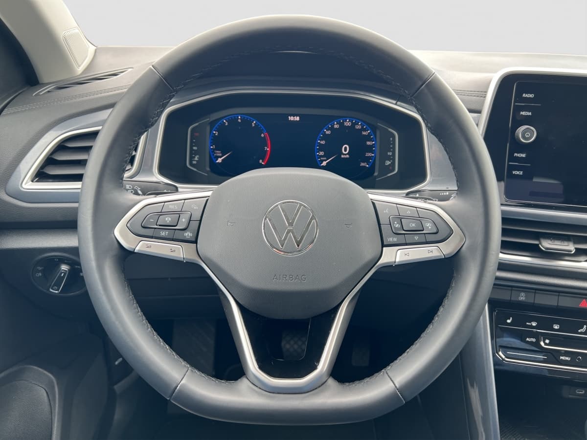 Volkswagen T-Roc Style 1.5 TSI 150 PS DSG AHK NAVI ACC LED Bild 10