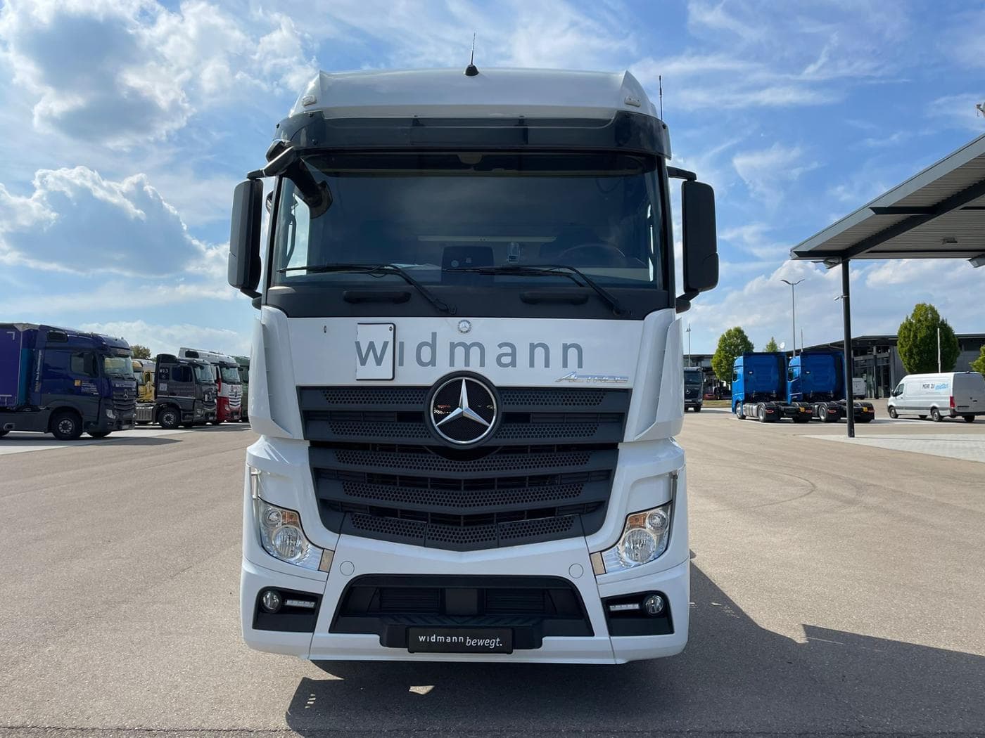 Mercedes-Benz Actros 1845 LS Bild 9