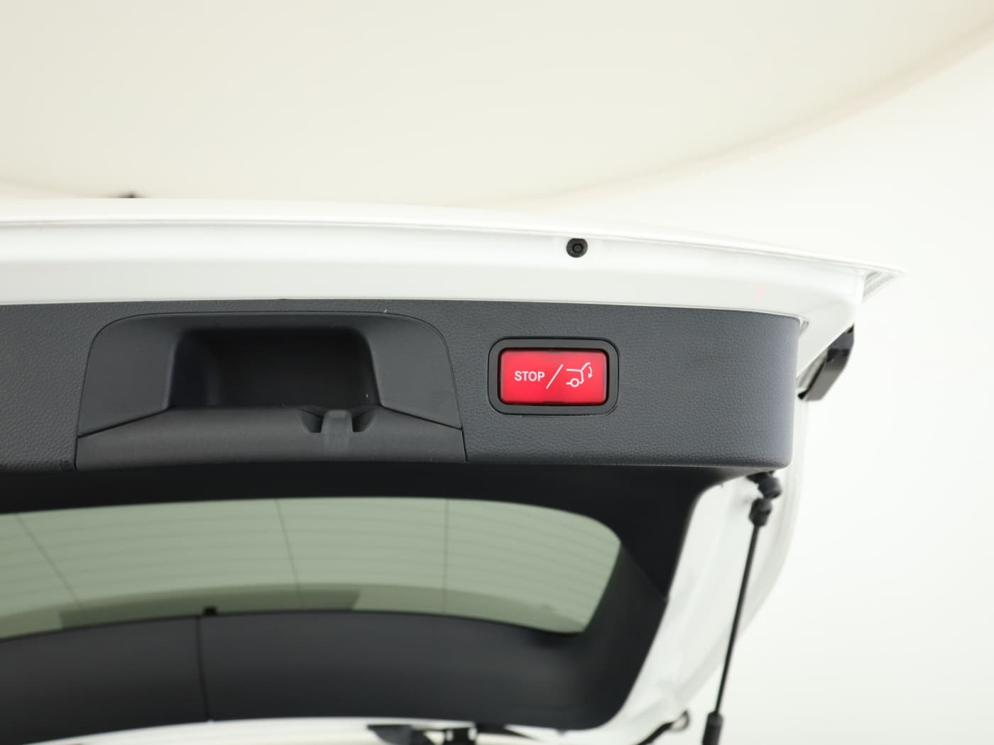 Mercedes-Benz GLC 300 e 4M Bild 25