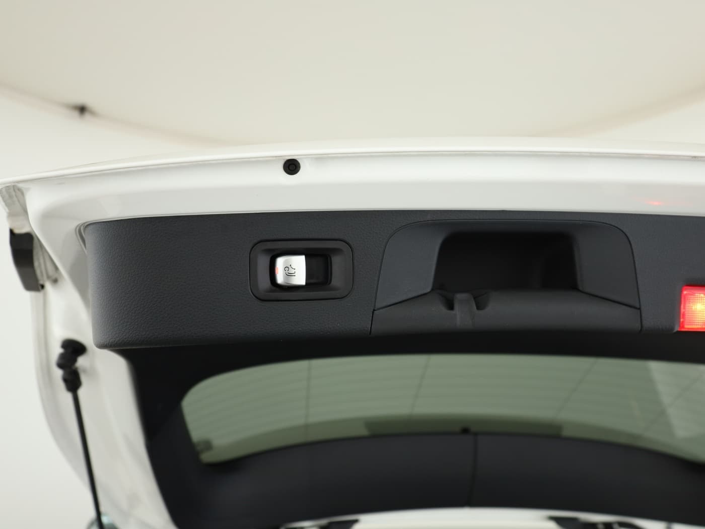 Mercedes-Benz GLC 300 e 4M Bild 26