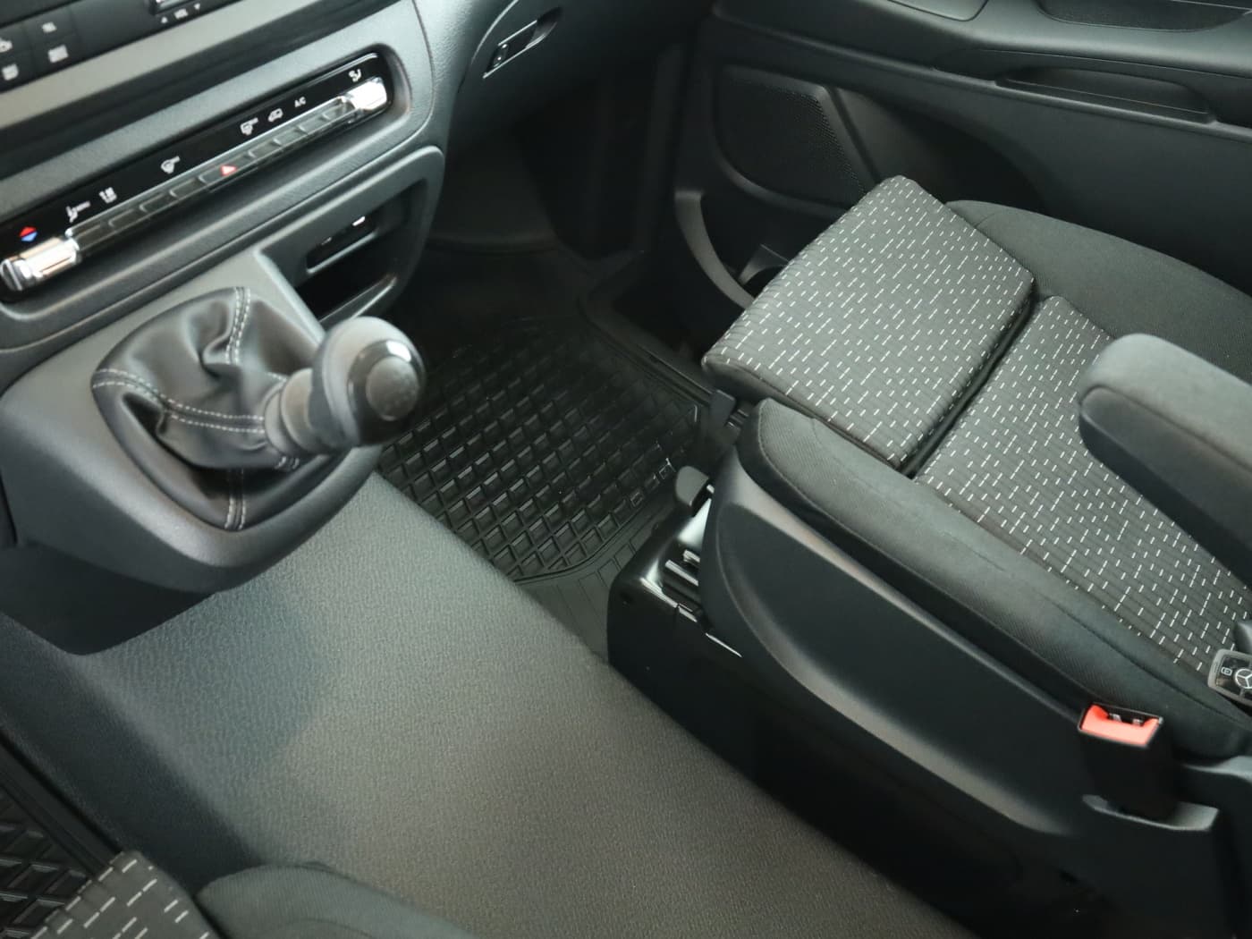 Mercedes-Benz Vito 116 CDI Mixto Lang Bild 15