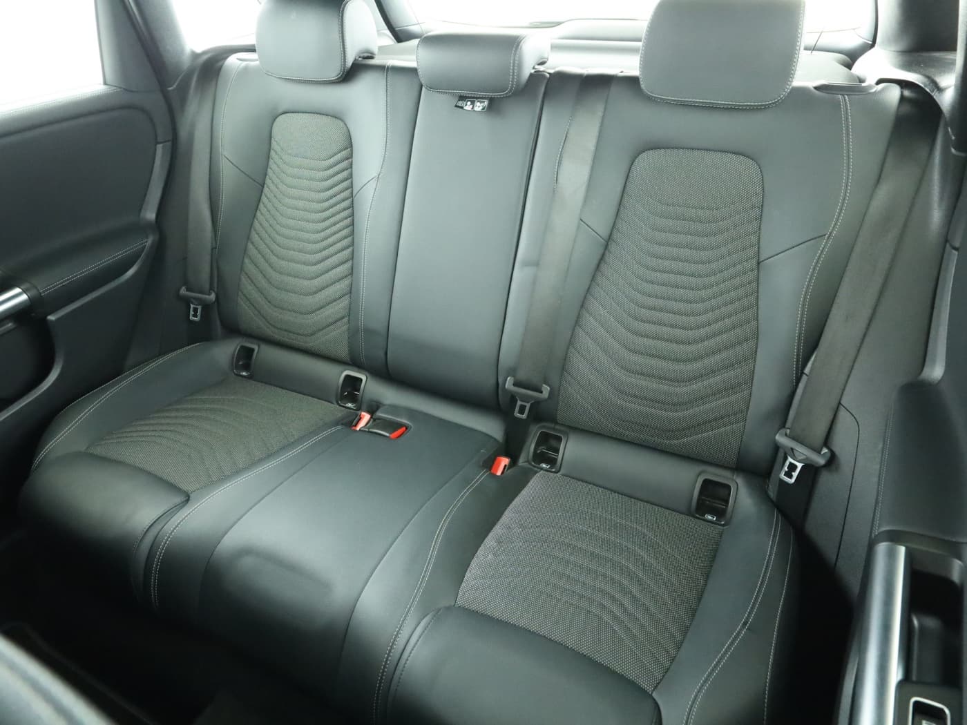 Mercedes-Benz B 180 d Bild 18