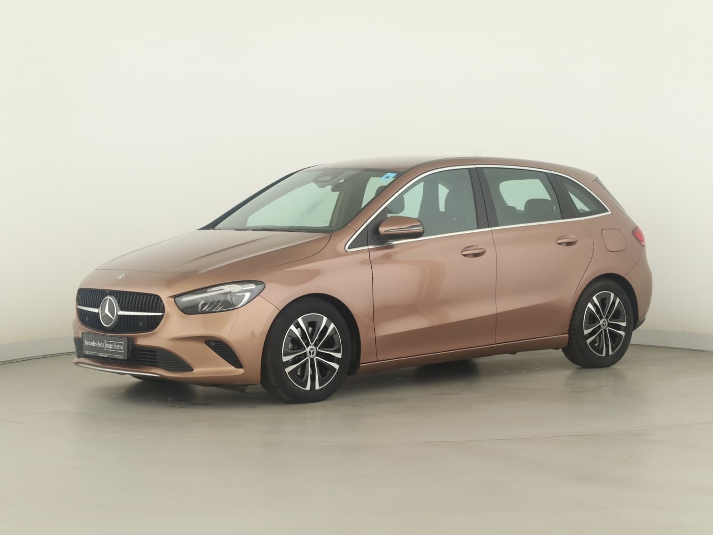 Mercedes-Benz B 180 d Bild 5