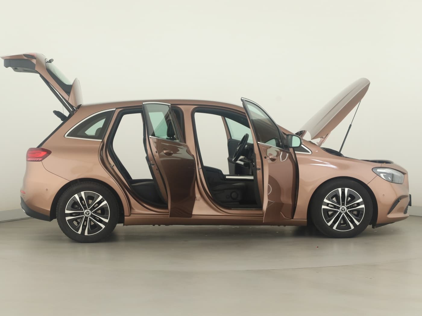 Mercedes-Benz B 180 d Bild 8