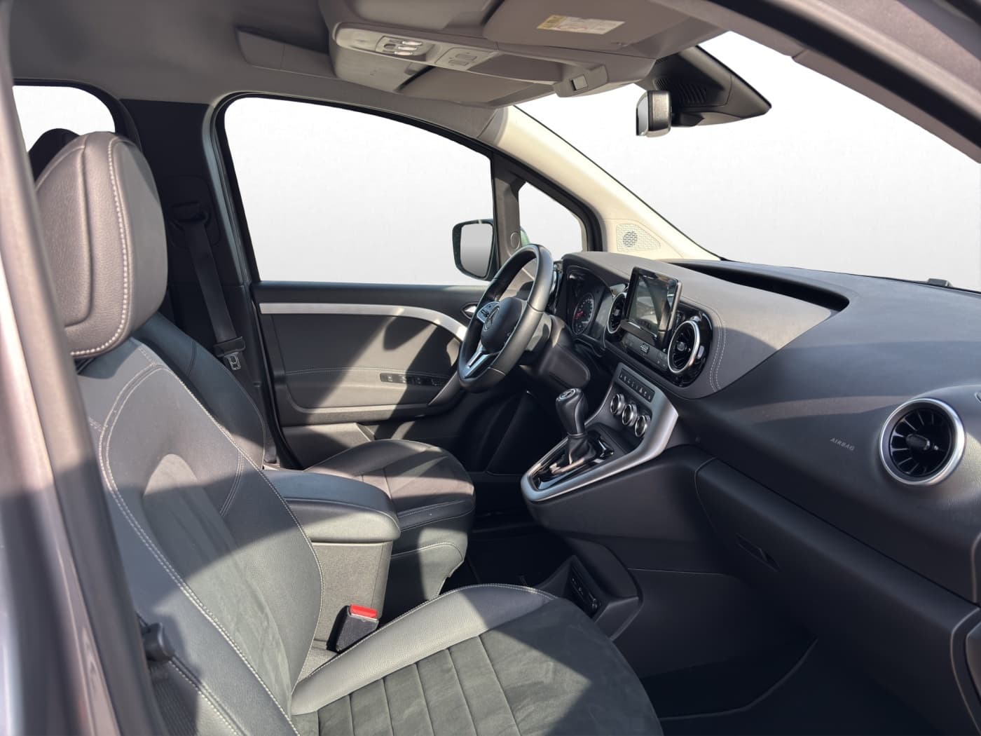 Mercedes-Benz T 180 d PROGRESSIVE Standard Bild 15