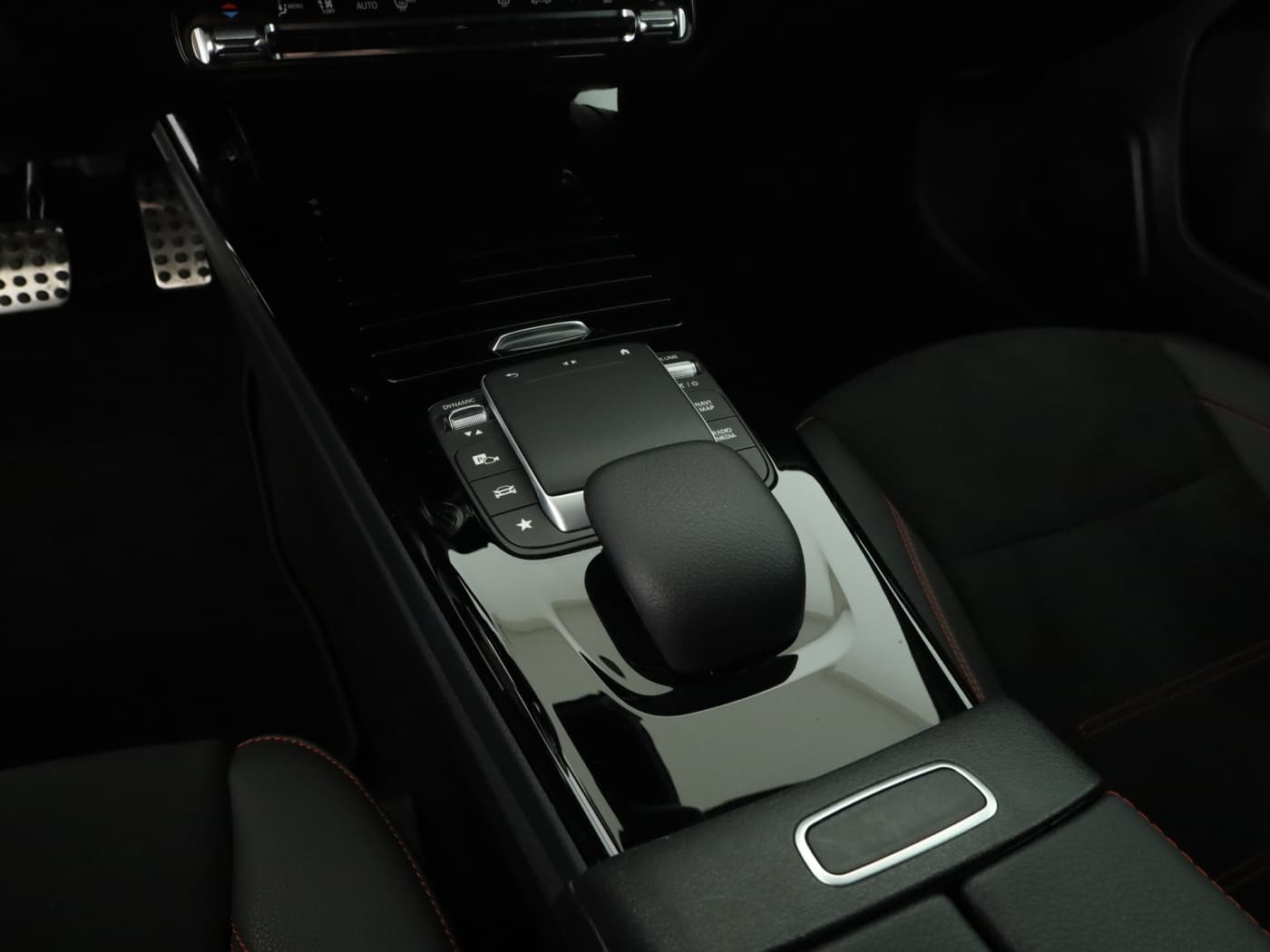Mercedes-Benz A 250 e Bild 15