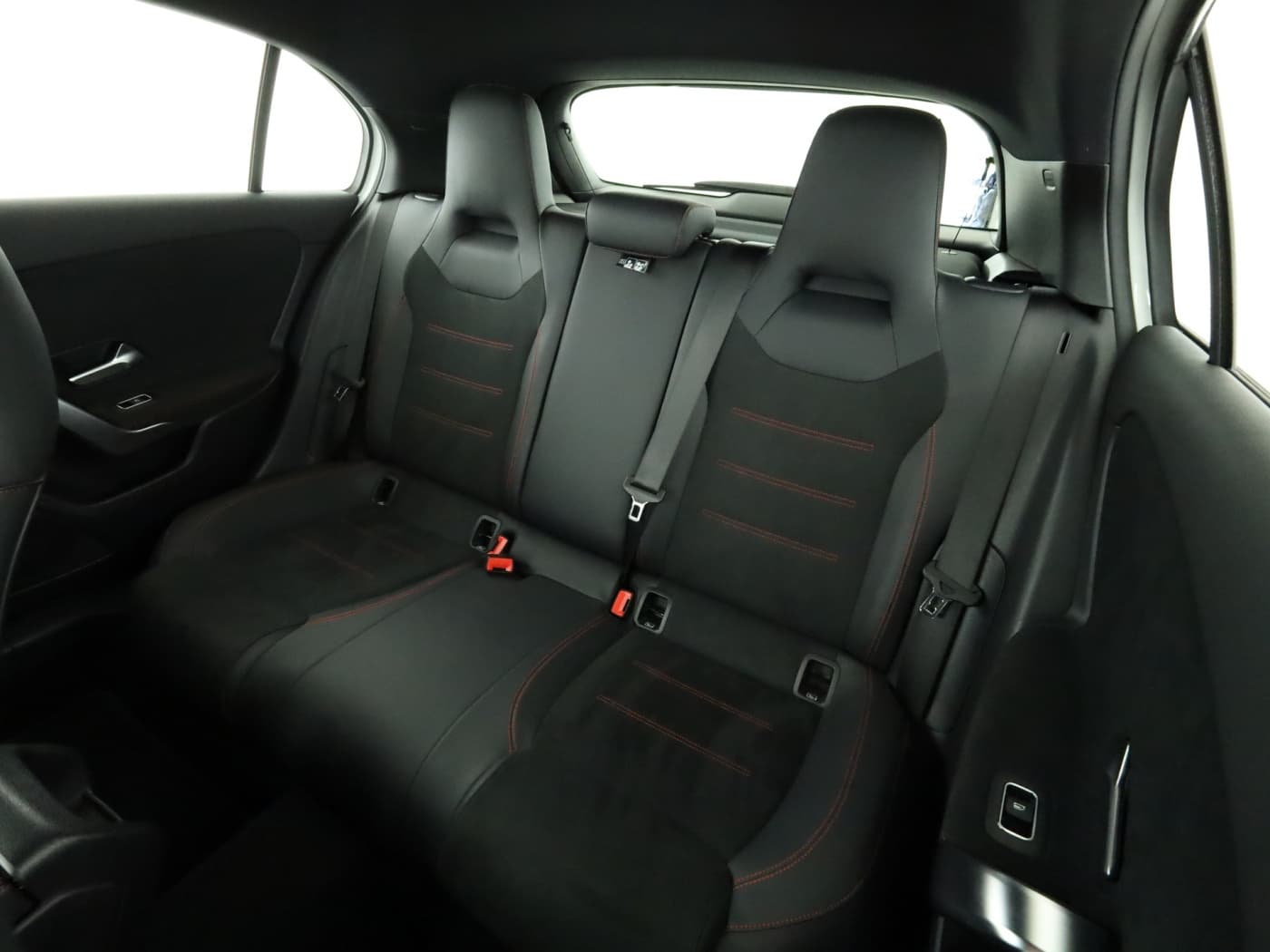 Mercedes-Benz A 250 e Bild 18