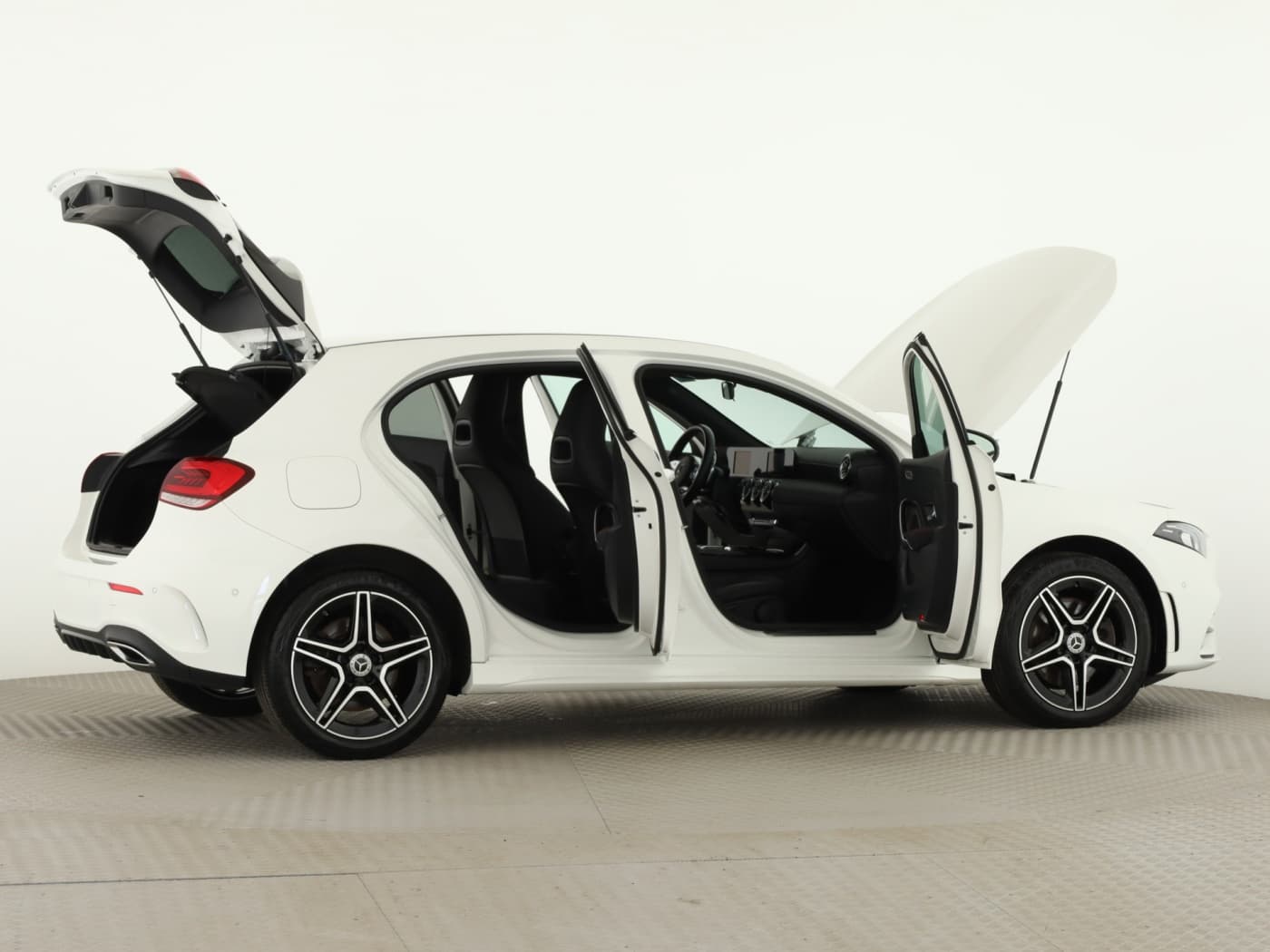 Mercedes-Benz A 250 e Bild 8
