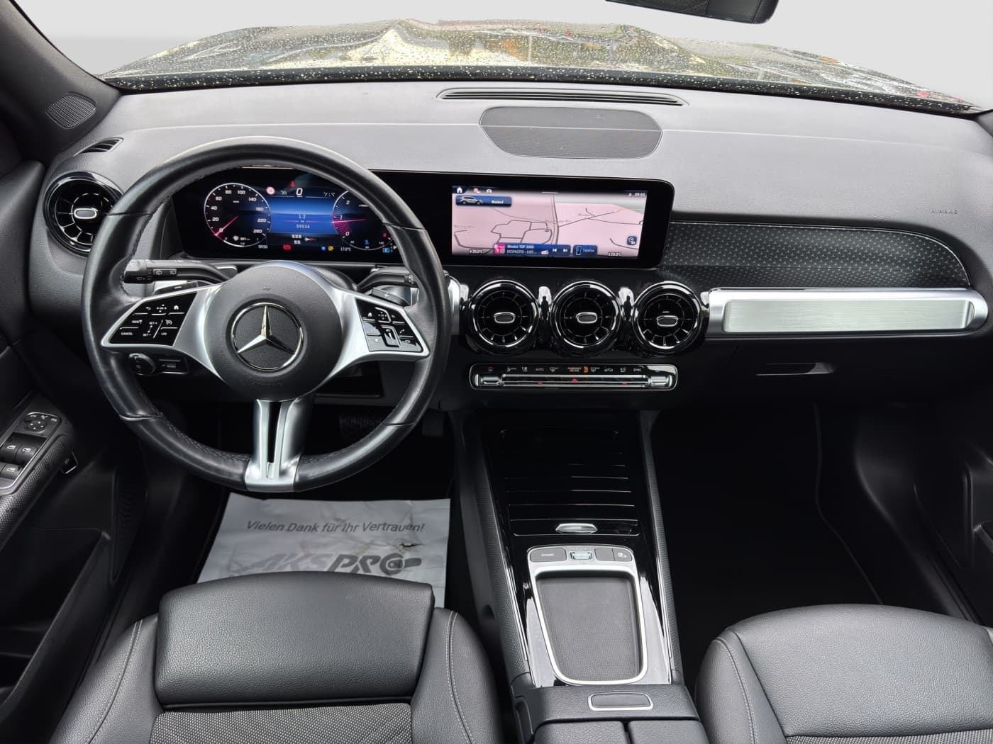 Mercedes-Benz GLB 200 d Bild 9
