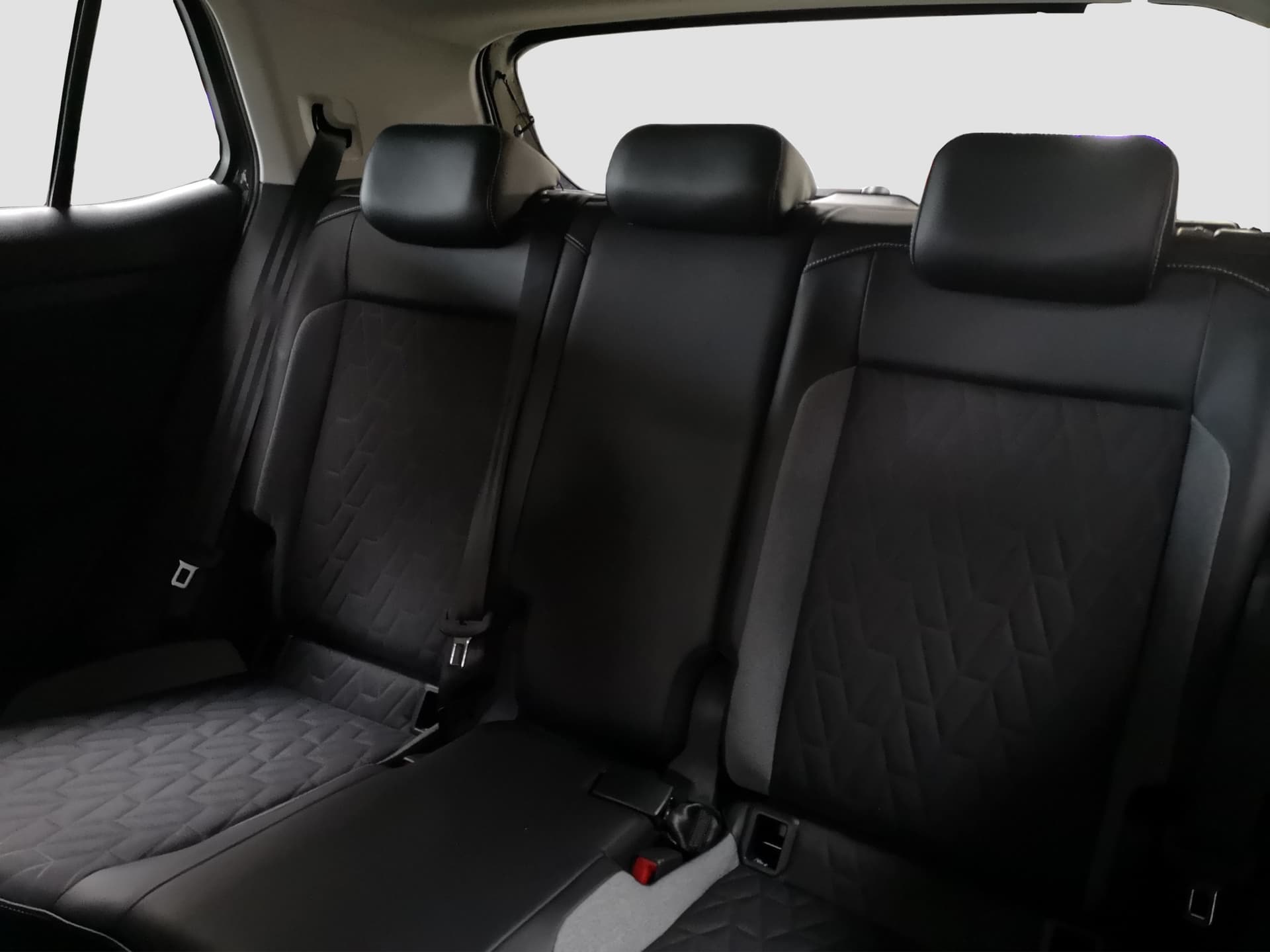 Volkswagen T-Cross Life 1.0 l TSI OPF  DSG Bild 17