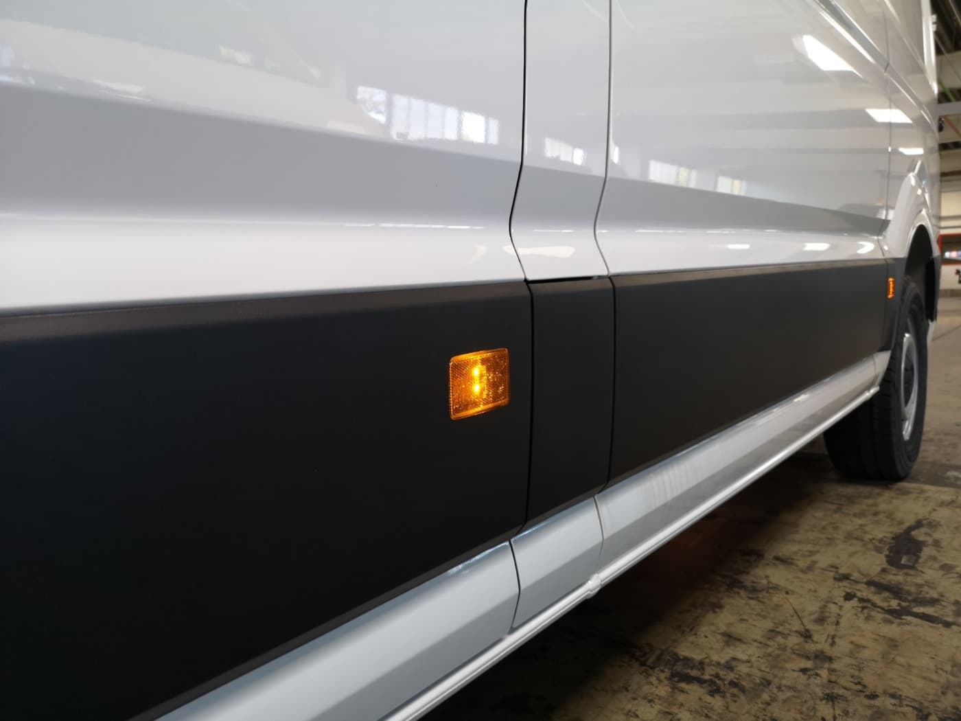 Volkswagen Crafter 35 Kasten Motor: 2.0 l TDI Euro 6d SCR 103 kW  Getriebe: Frontantrieb 6-Gang-Schaltgetriebe Bild 22