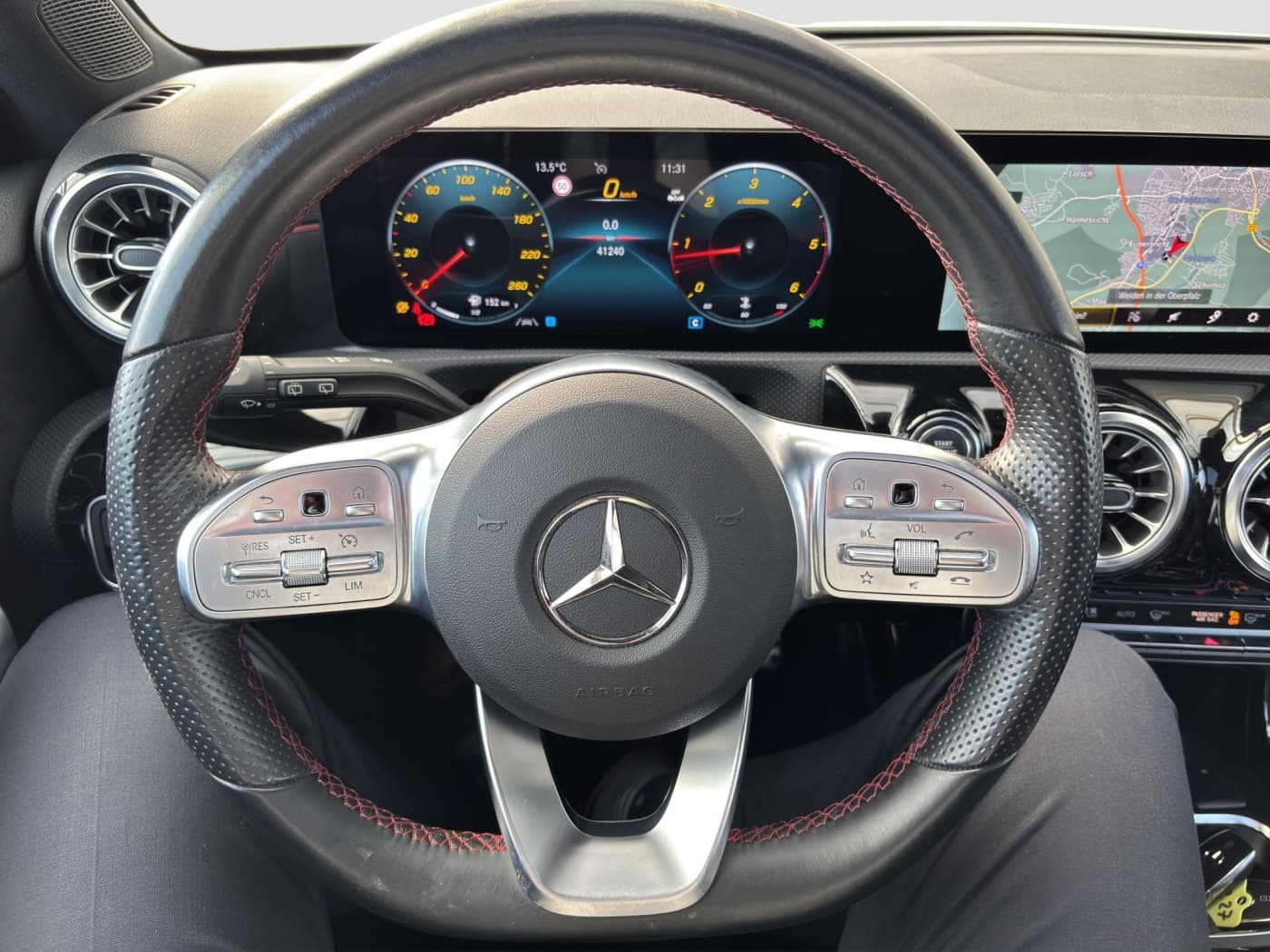 Mercedes-Benz A 200 d Bild 10