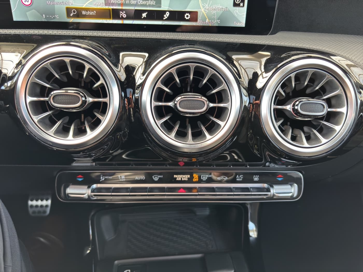 Mercedes-Benz A 200 d Bild 13