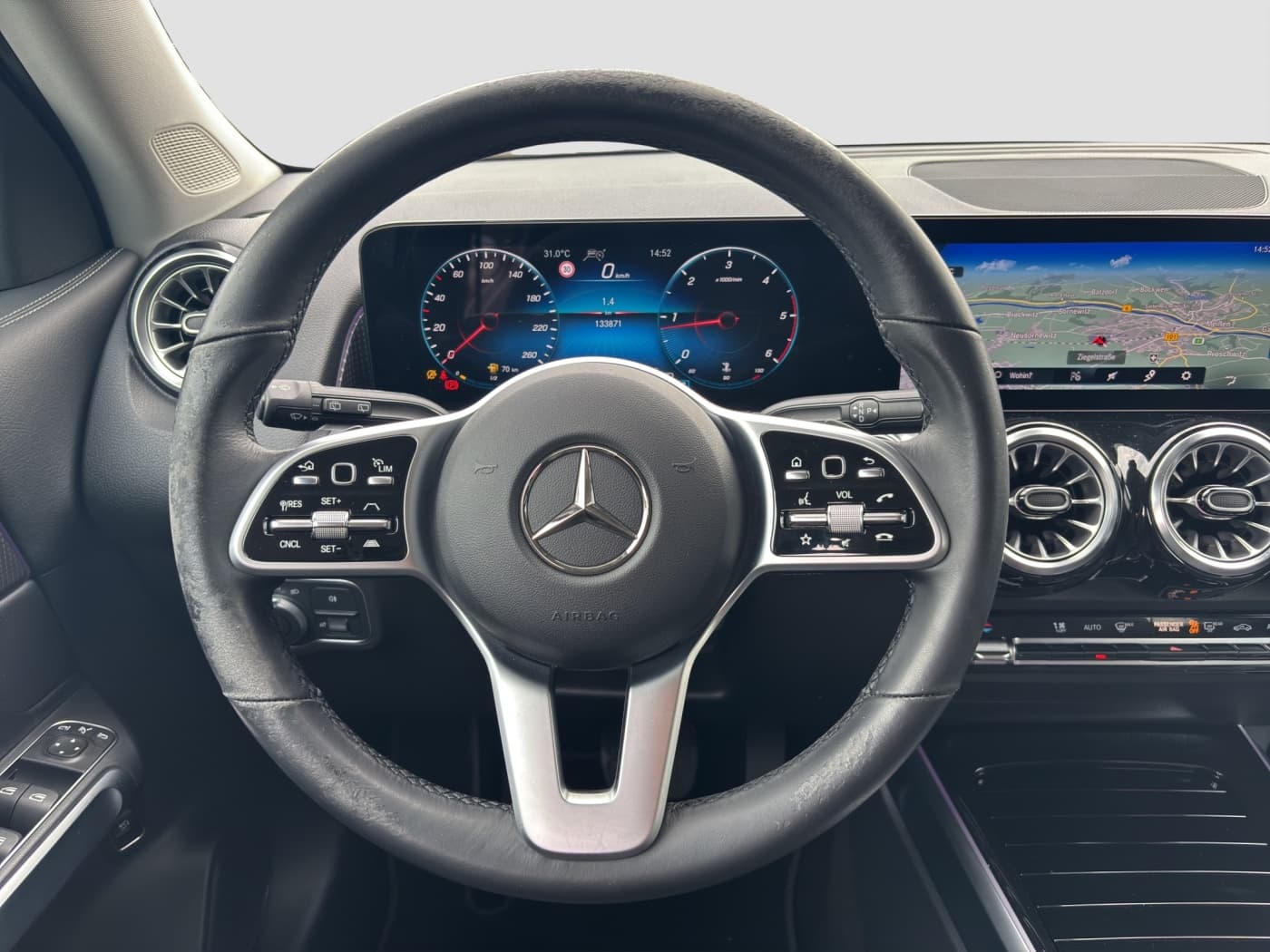 Mercedes-Benz GLB 220 d 4M Bild 10