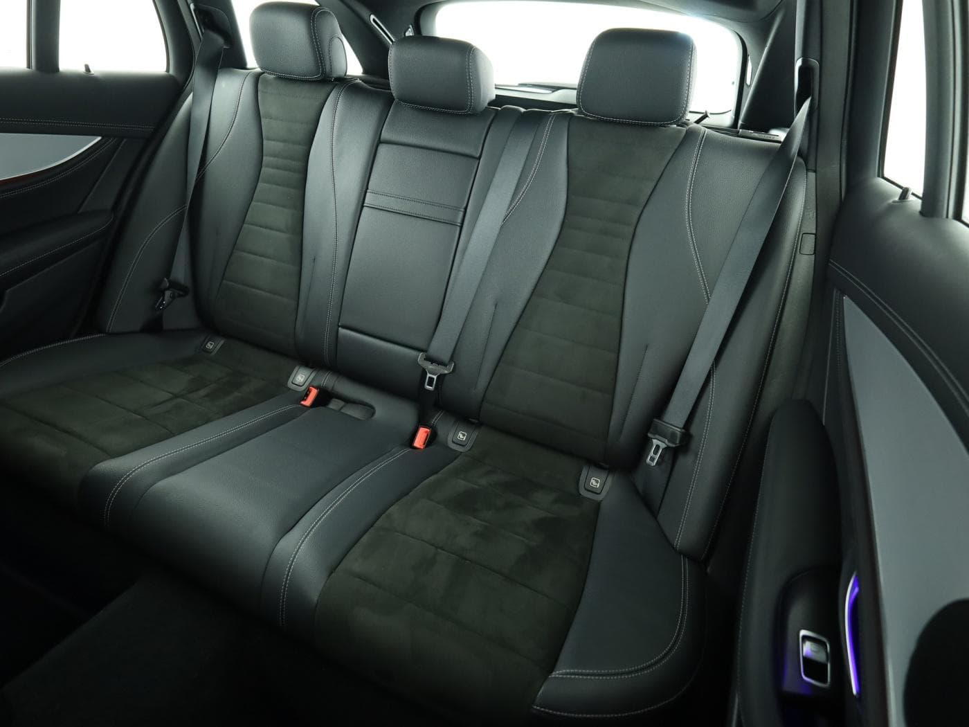 Mercedes-Benz E 300 de 4M T Bild 18