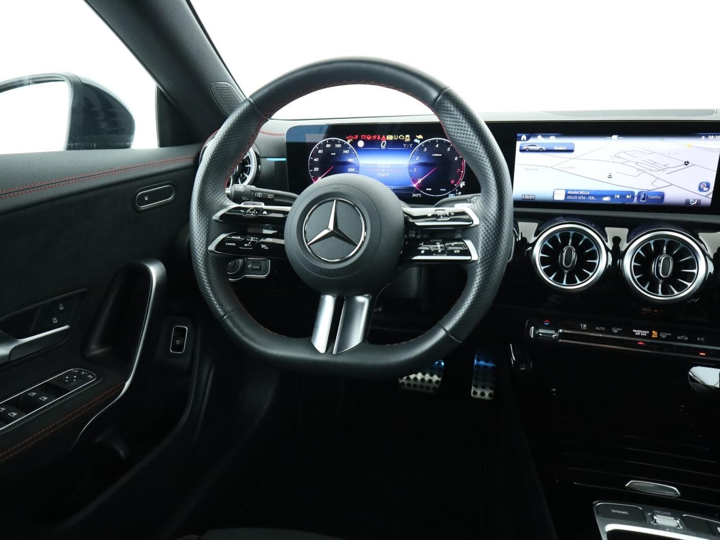 Mercedes-Benz CLA 200 SB Bild 10
