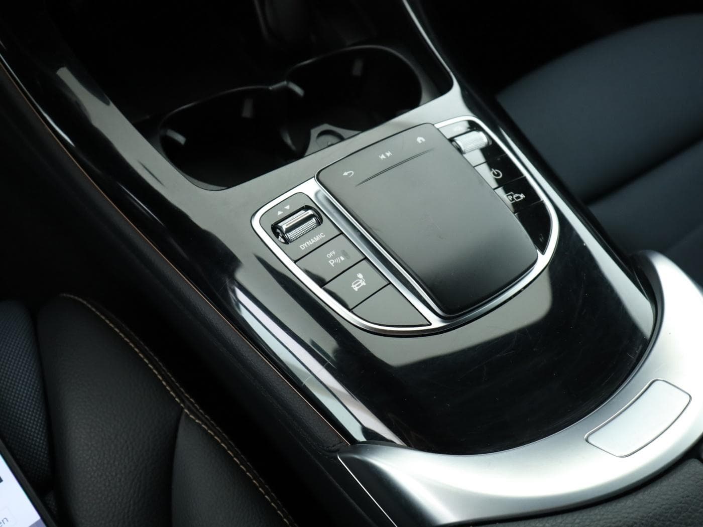 Mercedes-Benz EQC 400 4M Bild 15