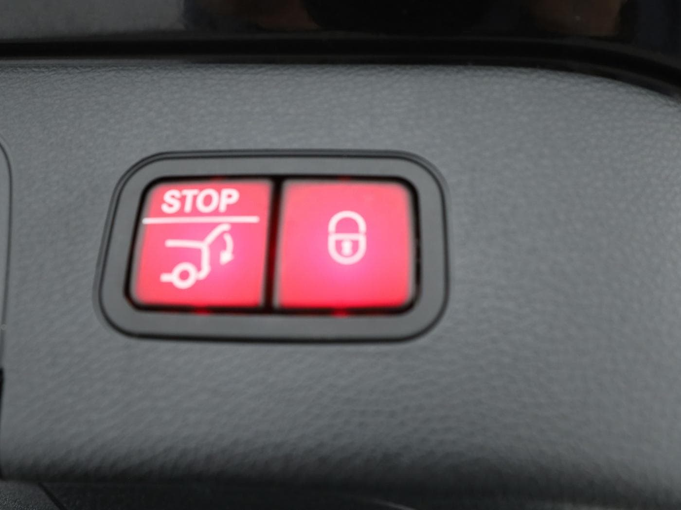 Mercedes-Benz EQC 400 4M Bild 24