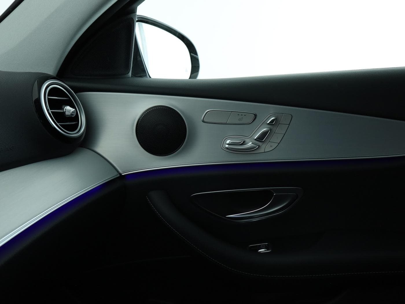 Mercedes-Benz E 300 de T Bild 16