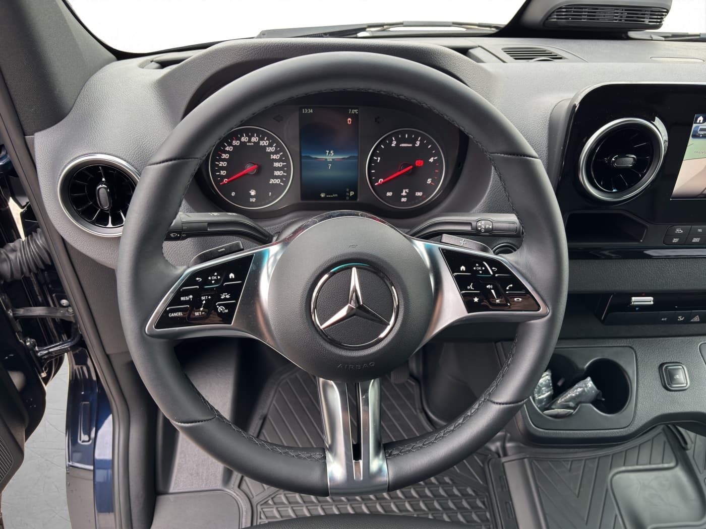 Mercedes-Benz Sprinter 319 CDI Kasten SELECT Hochdach Lang Bild 10