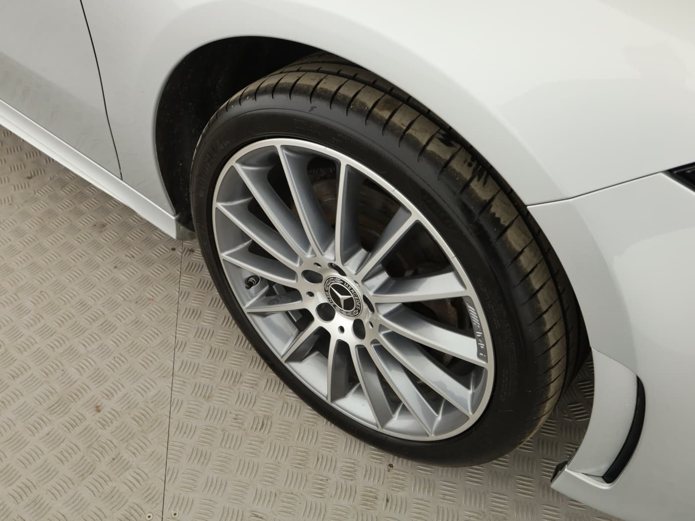 Mercedes-Benz A 250 e Bild 21