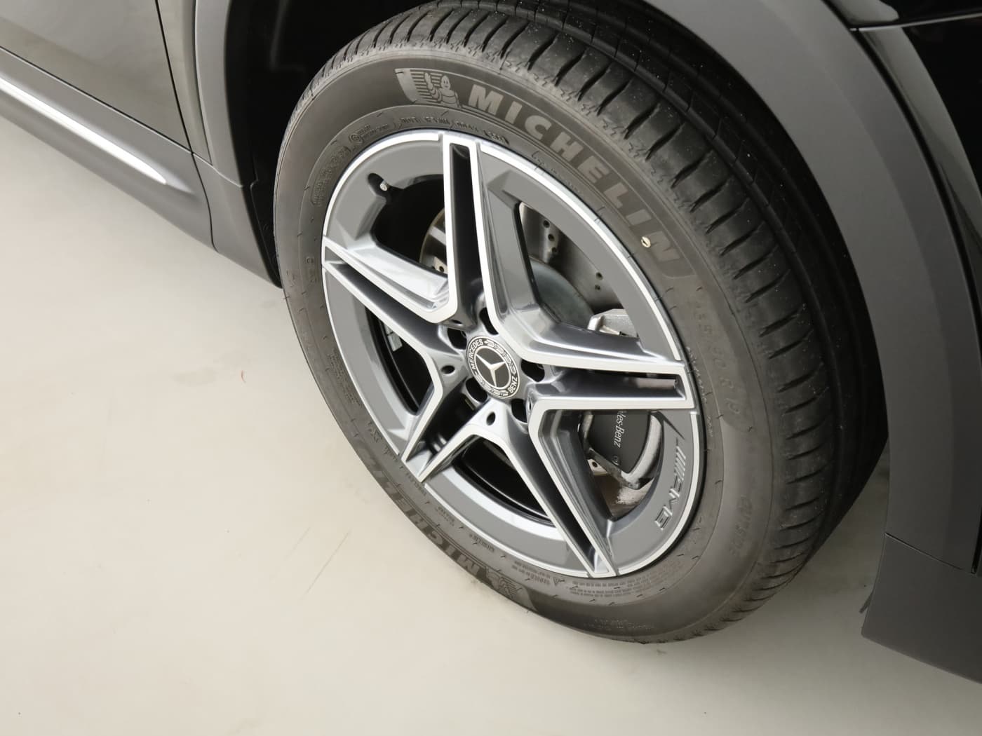 Mercedes-Benz GLB 220 d 4M Bild 21