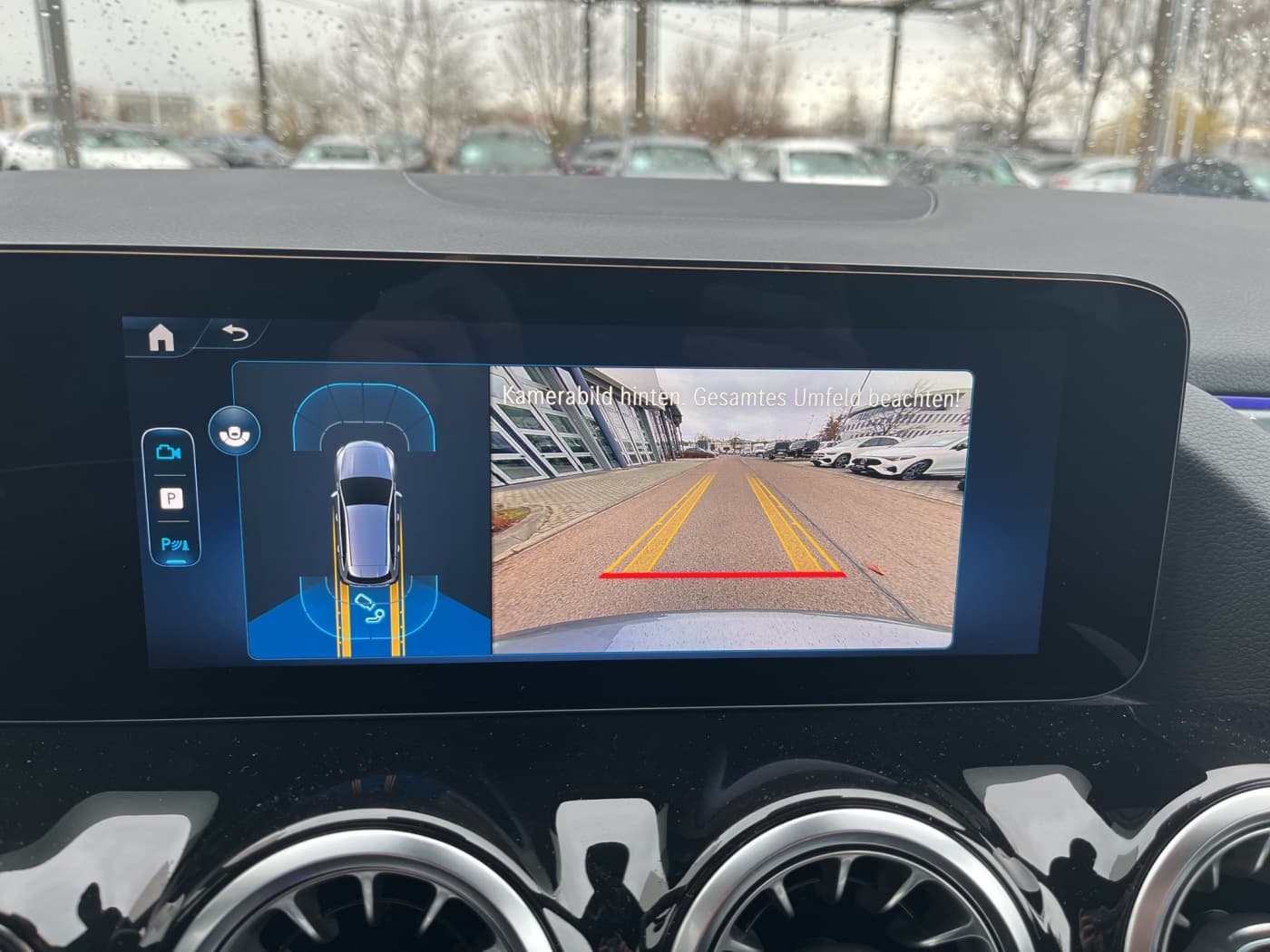 Mercedes-Benz B 180 Bild 20