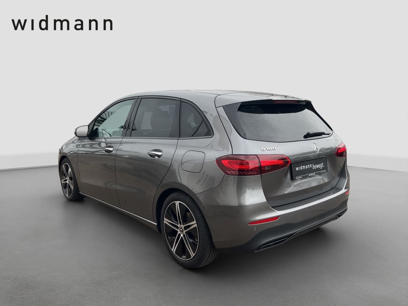 Mercedes-Benz B 180 Bild 8