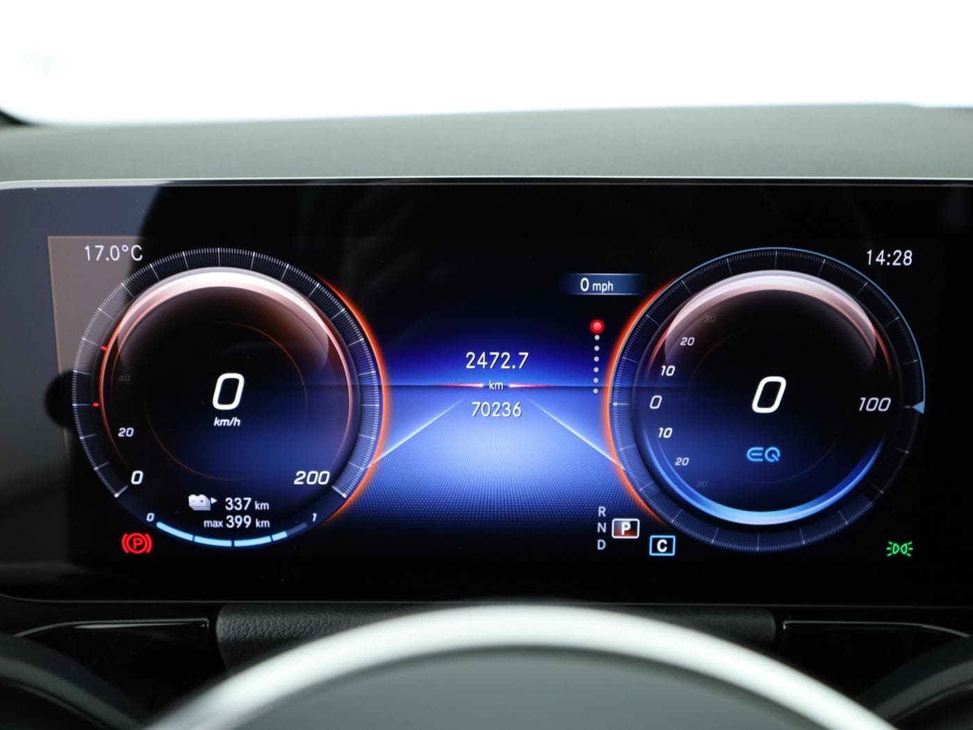 Mercedes-Benz EQA 250 Bild 12