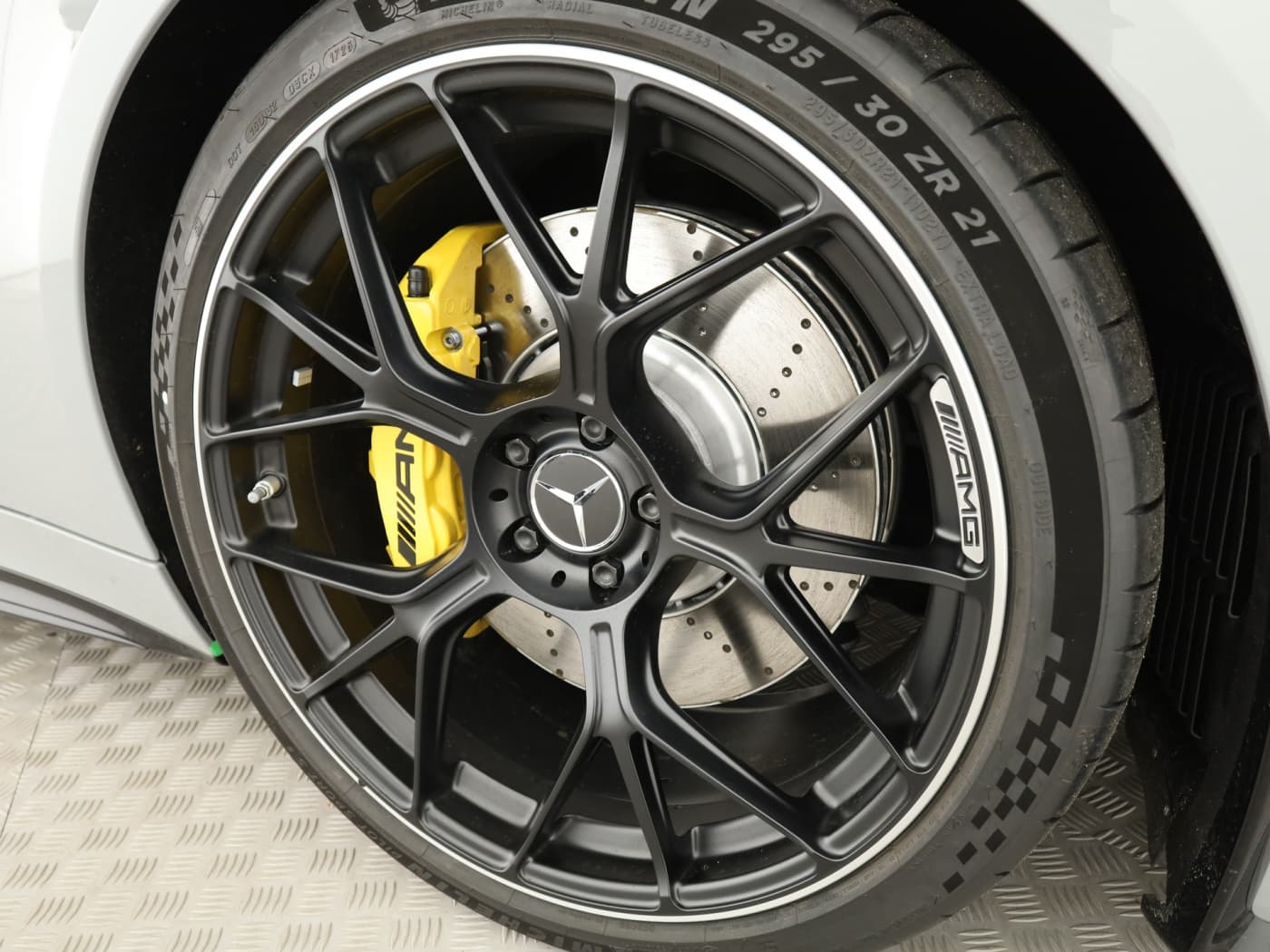 Mercedes-Benz AMG GT 55 4MATIC+ Bild 22